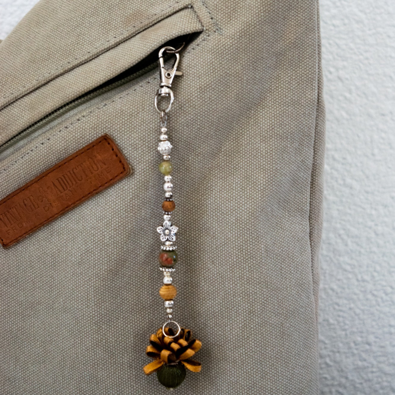 Zip-n-Pulls Silver Flower Handbag Pull, Charm