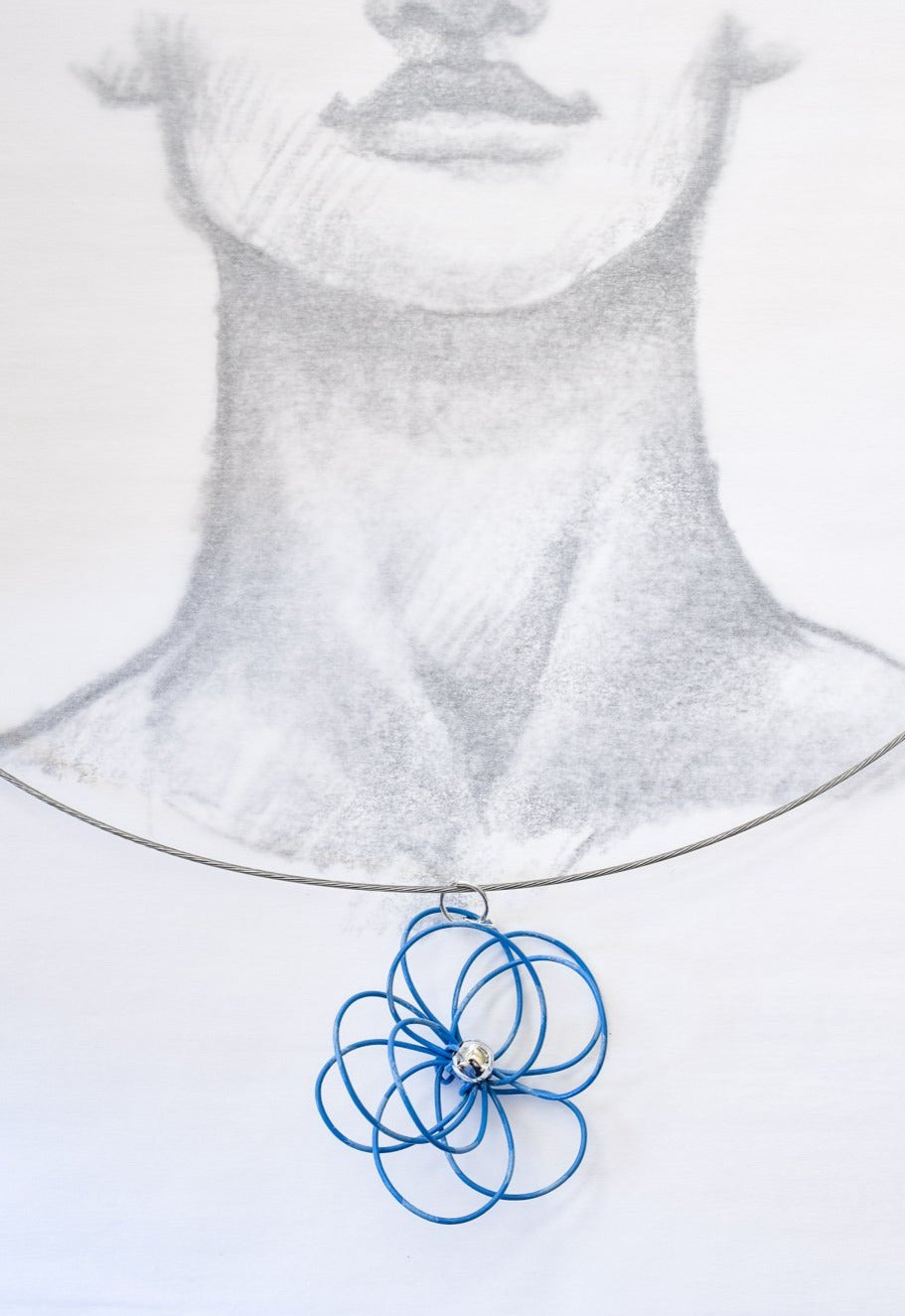 Blooms Summer Single bloom blue pansy necklace