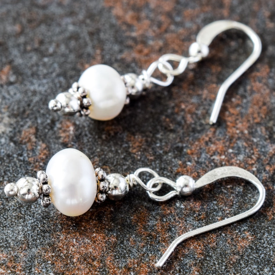 simplicity fresh water pearls dangle earrings