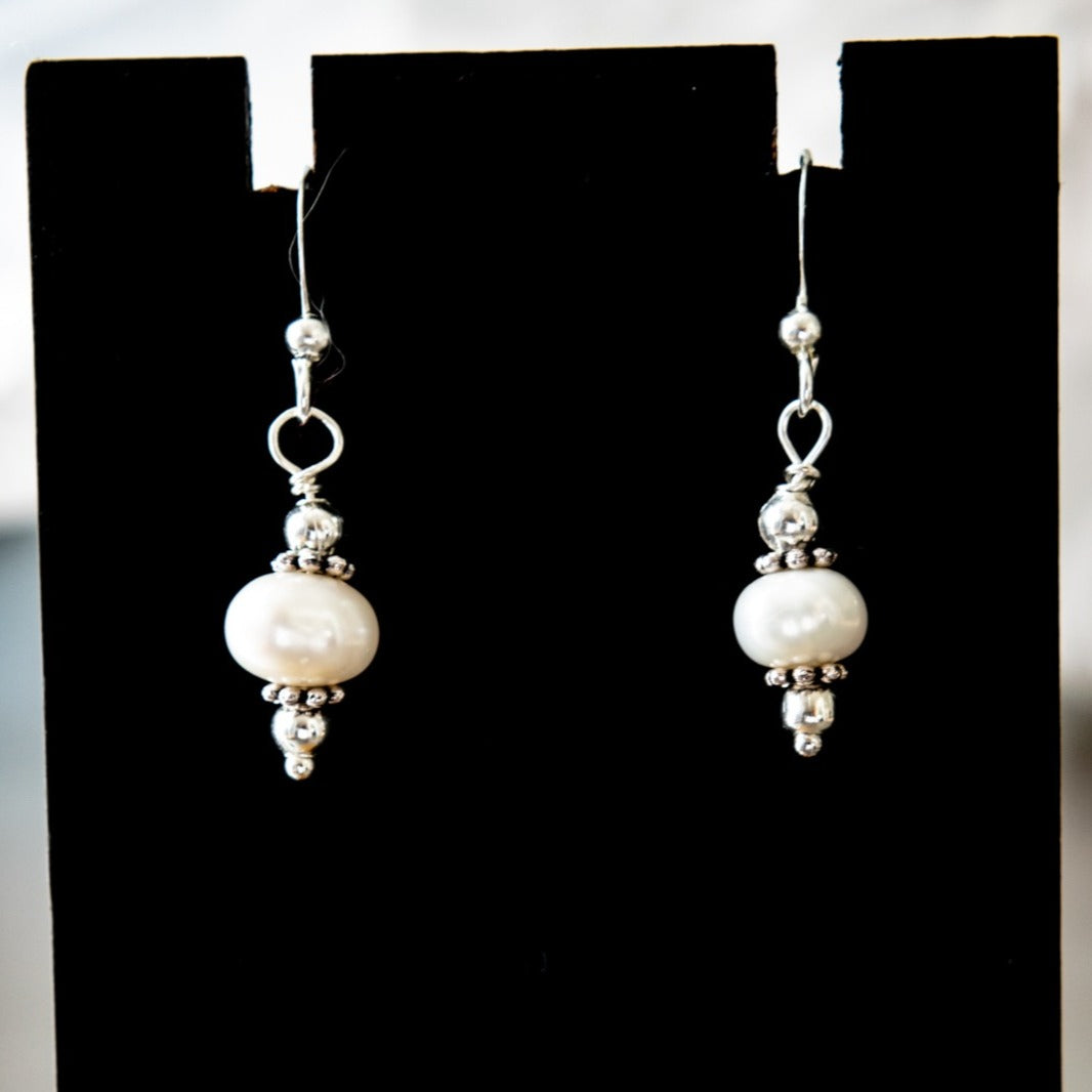 simplicity fresh water pearls dangle earrings