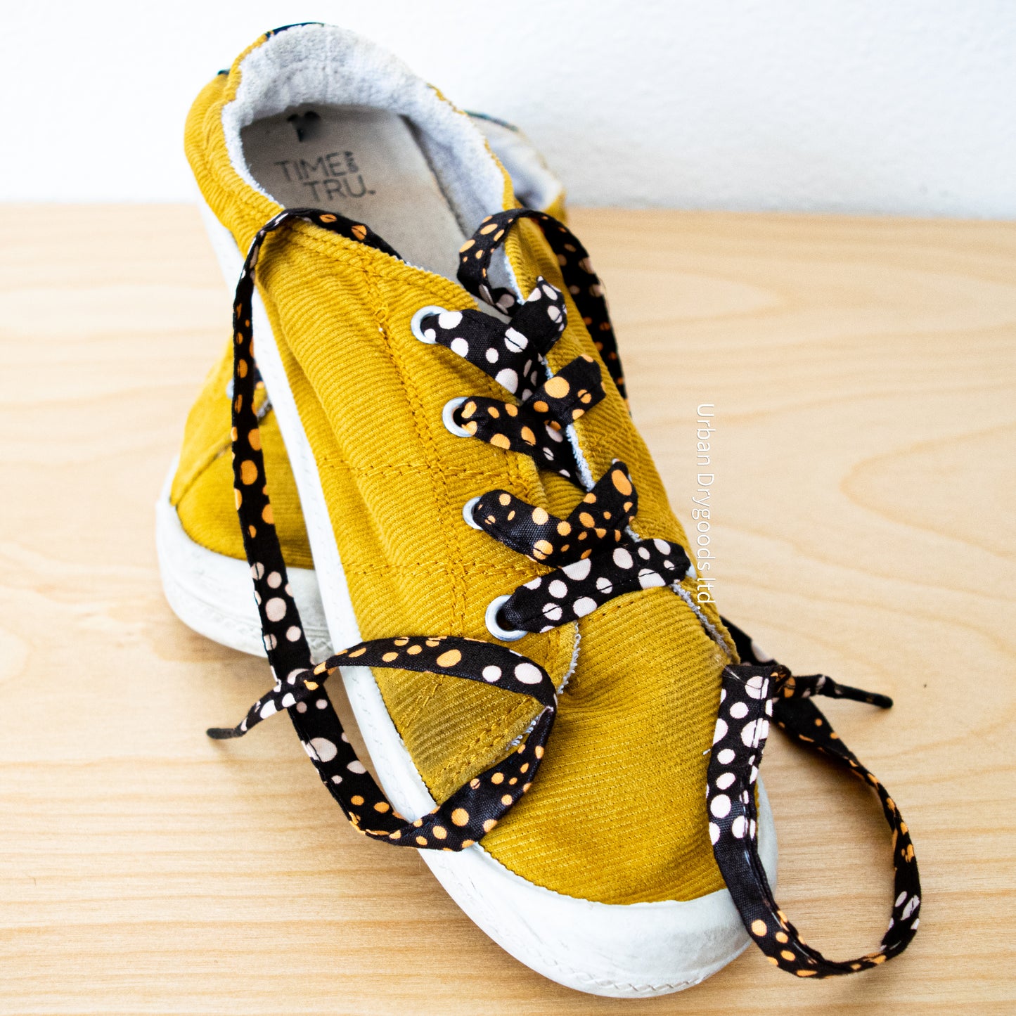 Awesome Handmade African Shoelaces, Black with Orange Polka Dots