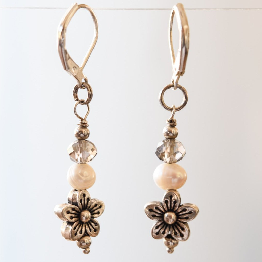 Basics, Little Flowers Dangle Earrings