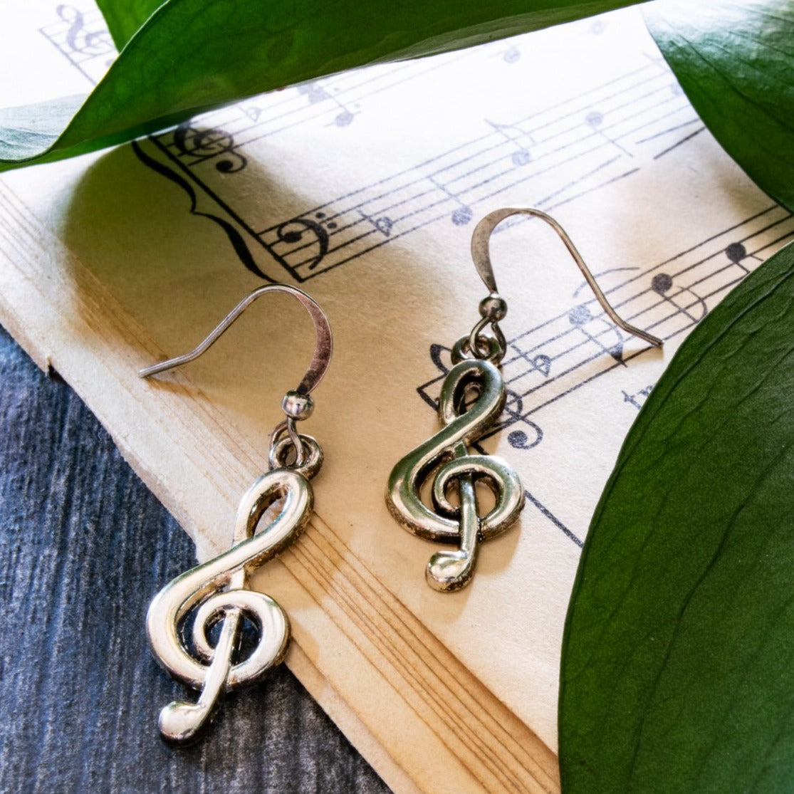 Little Treats, Dangle Earrings with Silver Treble Clefs