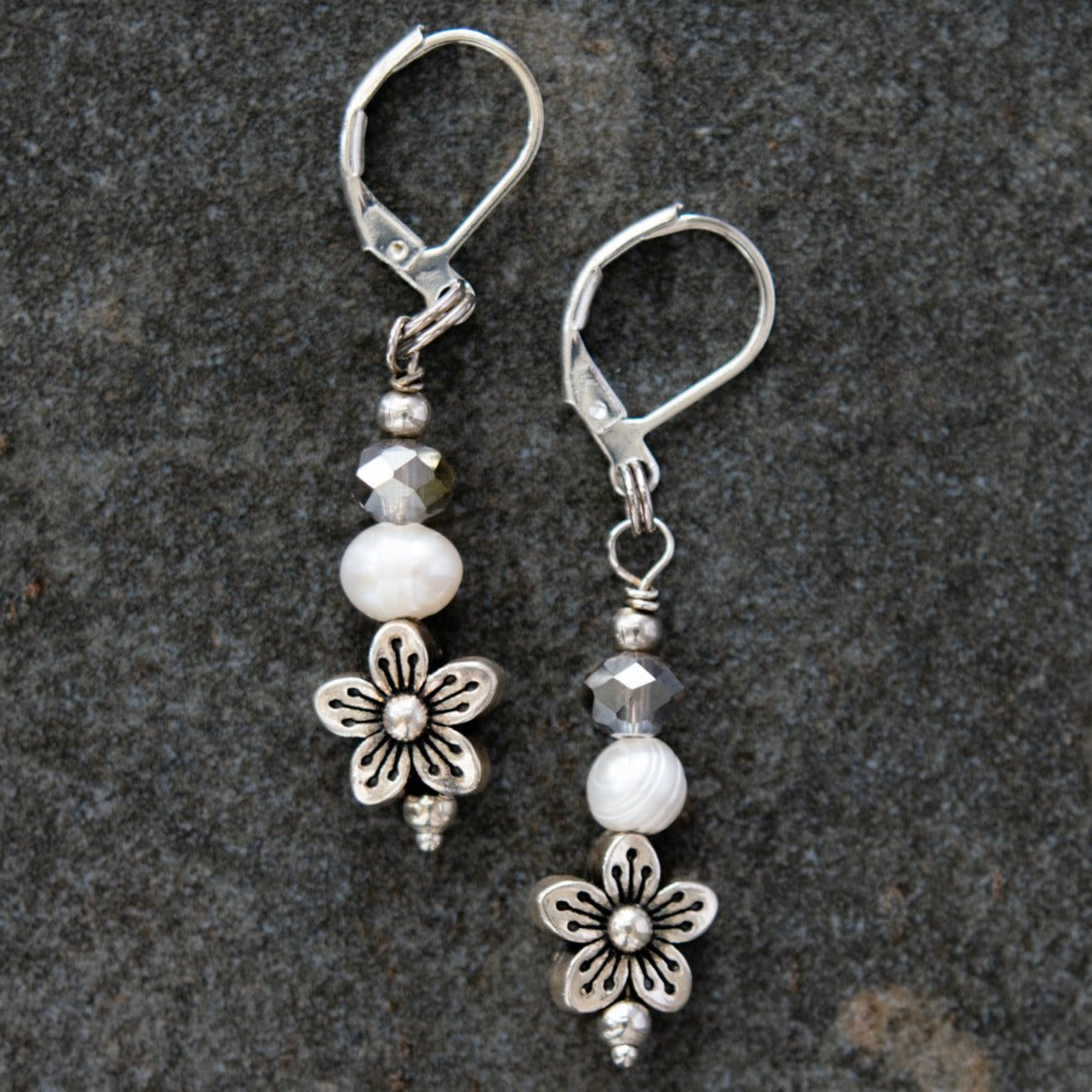 Basics, Little Flowers Dangle Earrings